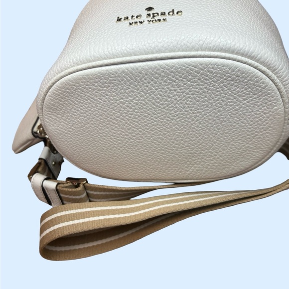 Kate Spade White Shoulder Bag with Drawstring Closure NWT 🚨LOW START🚨 - Picture 6 of 10
